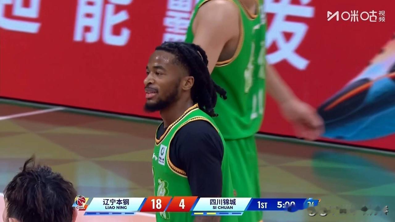 辽宁队的外援库珀太豪横了！

CBA常规赛第三轮，辽宁队主场迎来新赛季对阵四川队
