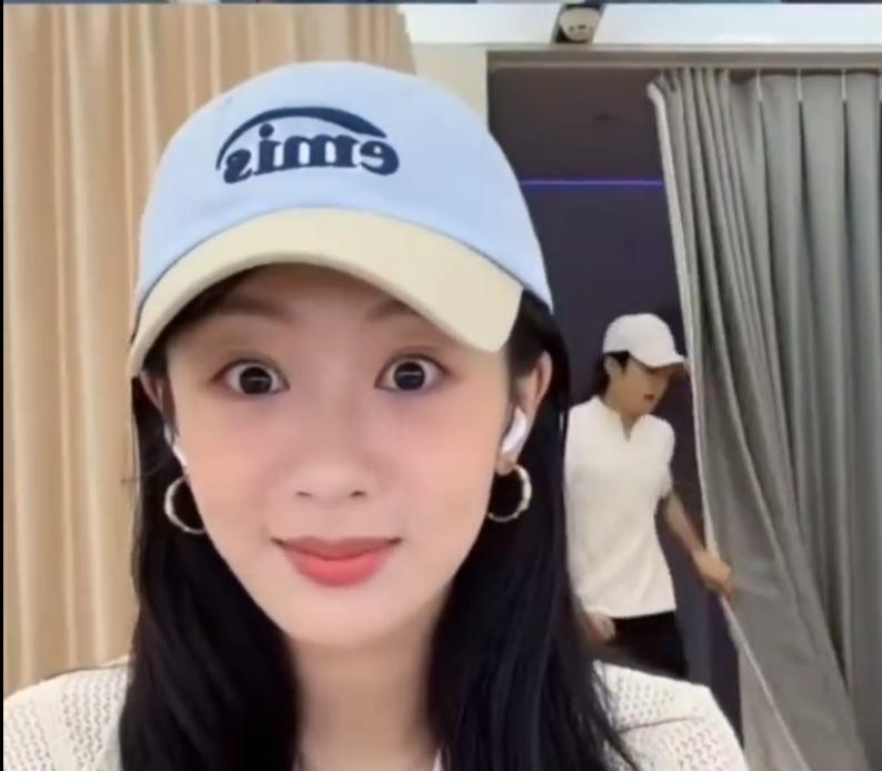 看，杨紫韩东君两个人乐的笑开了花！2026.5.24《家业》直播，杨紫韩东君前一