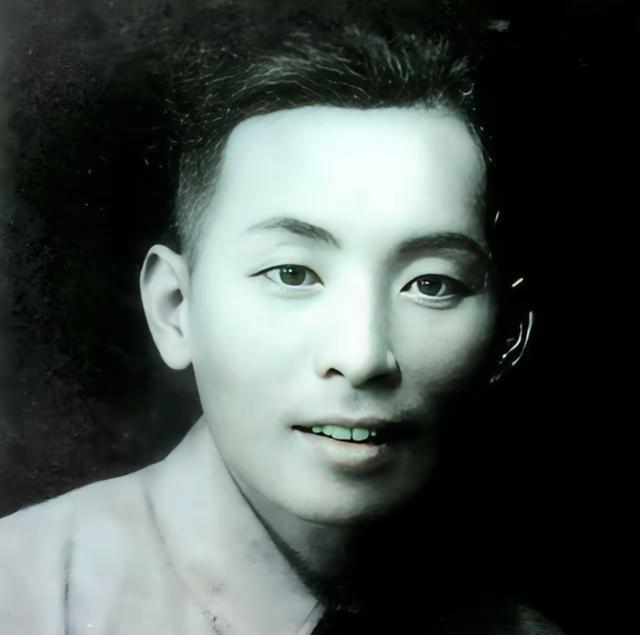 1951年9月，370名特务穿仿制解放军军装从金门偷渡登陆福建，三天两夜无人识破