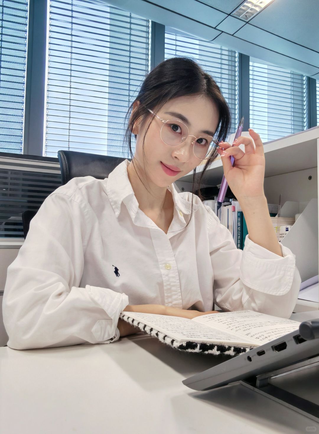 高管秘书｜重启知性聪颖职场人设👓