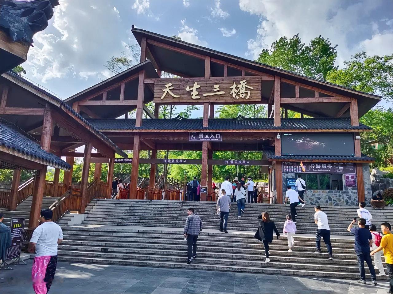 智商高的人，没有朋友；
情商高的人，没有敌人。
不改变别人，改变自己；

降低标