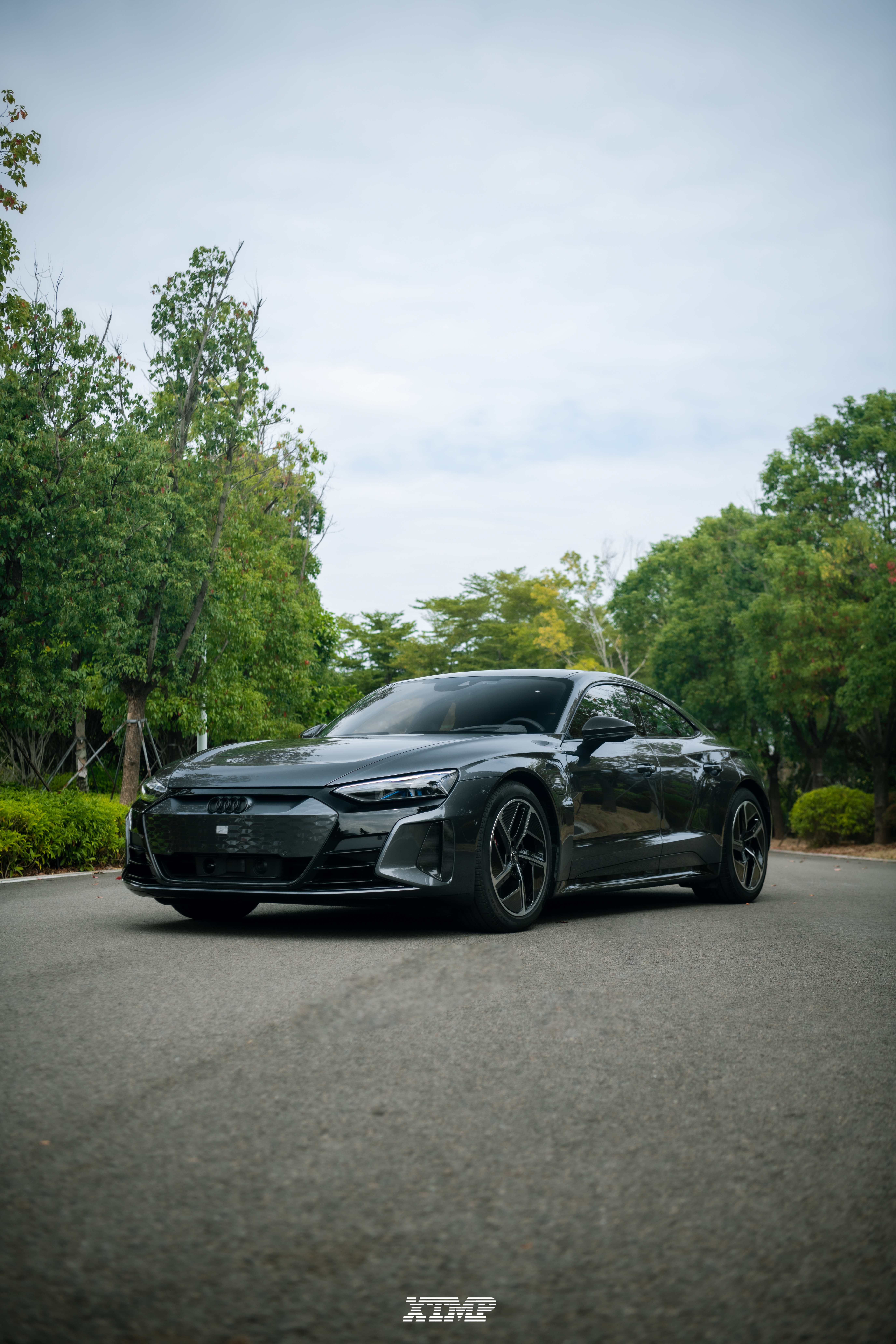 钢铁侠同款座驾：Audi RS e-tron GT #We车纪实[超话]##拍客