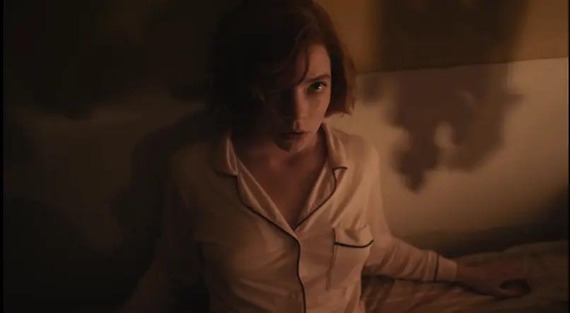 千面女郎的致命吸引力！！
她是拥有跨越时代面孔的新一代巨星
安雅·泰勒-乔伊的美