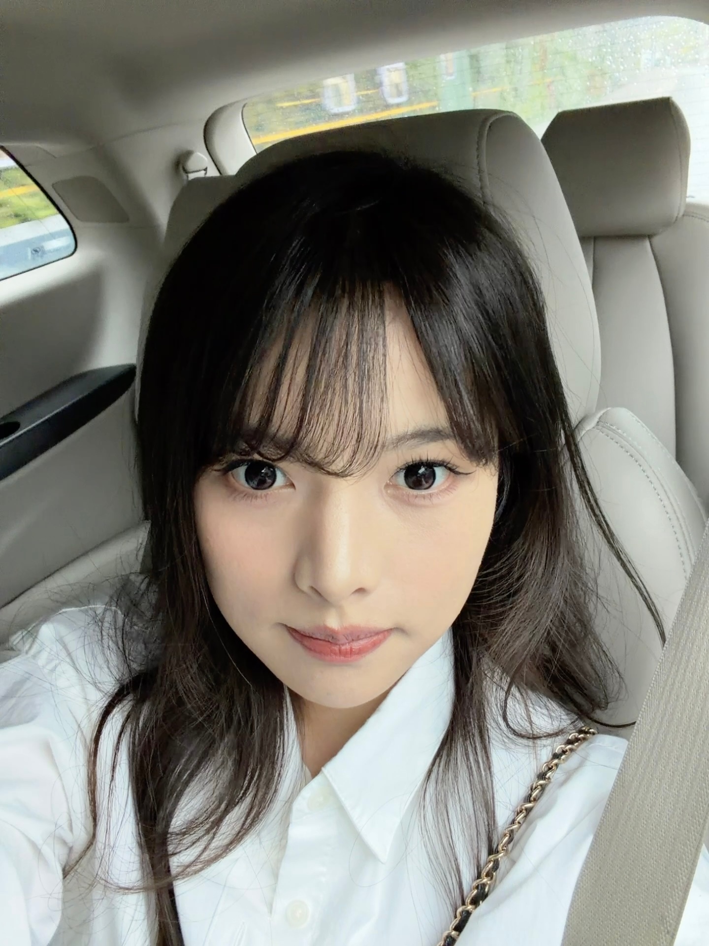 自己化妆两边眼线就没一样长过