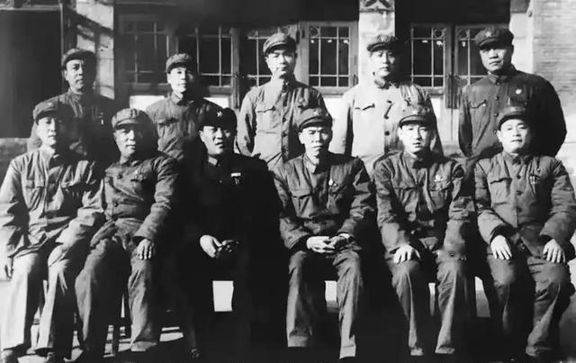1981年10月23日，被组织审查和劳动锻炼长达8年的梁兴初将军，终于等到了处理