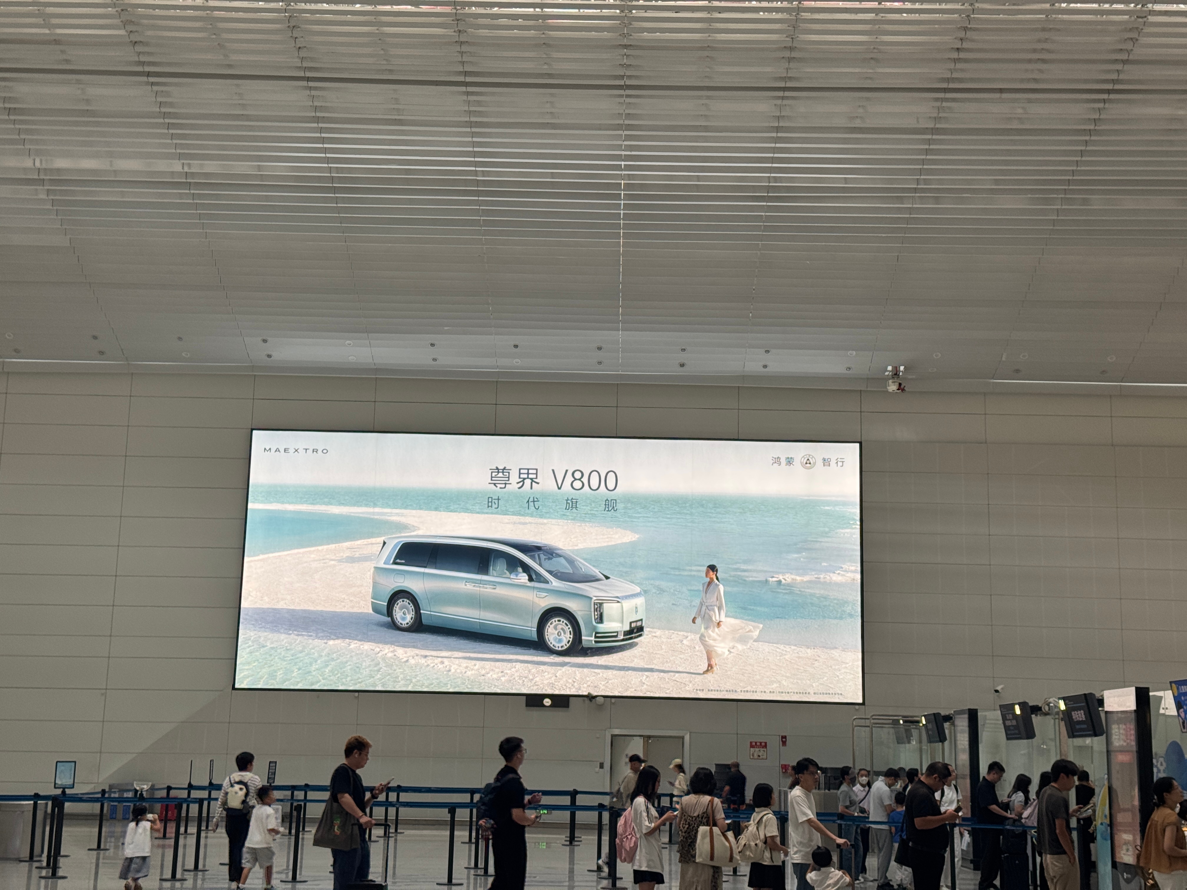 新能源汽车月度新车销量占比首超60%中国汽车工业协会12日发布数据显示，2026