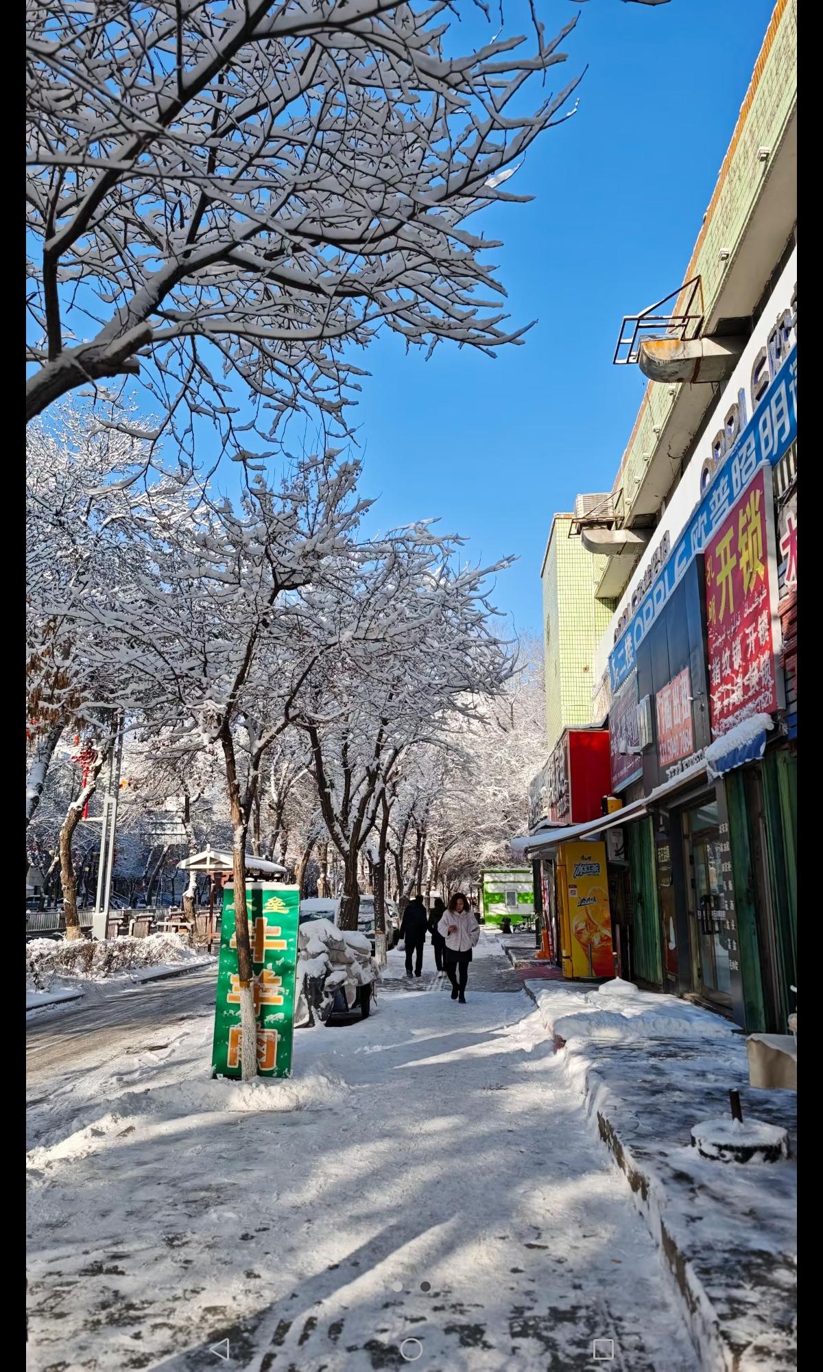 上联：无酒无肉无朋友，诚邀下联有始有终有担当。