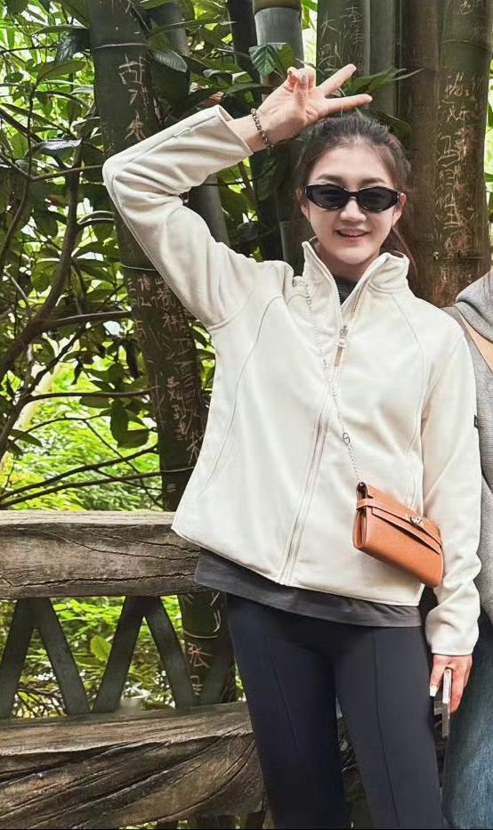 想看你打比赛！#陈梦谈最近国外乒乓小将崛起# ​​​