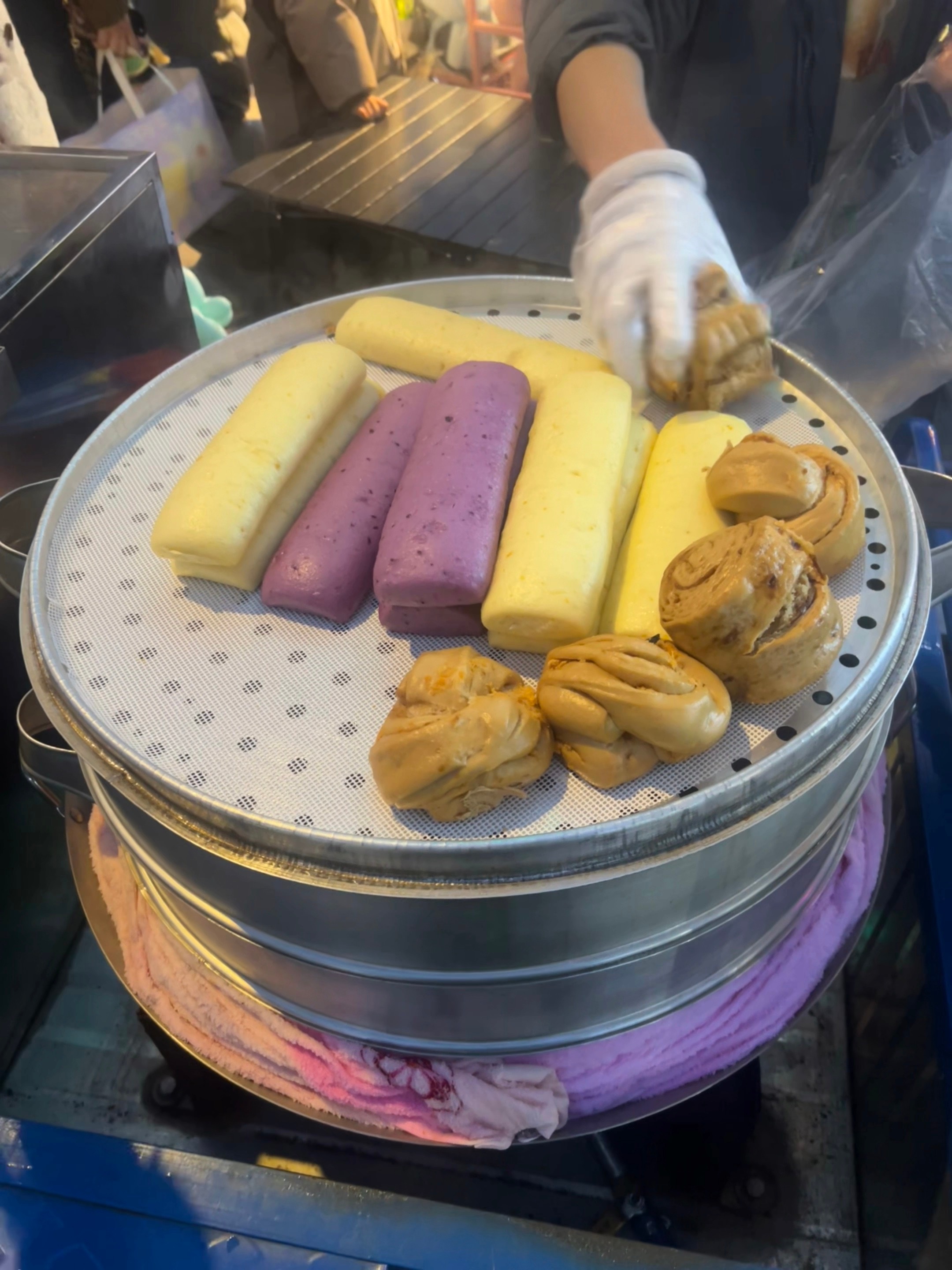 我说这毛巾馒头里面是放了什么上瘾的东西吗？三天不吃我就浑身难受[抓狂] 