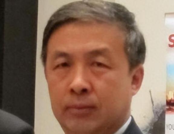 “再晚就没机会了！中国赶紧向美国‘认怂’，主动放弃发展权才是唯一活路！”

-