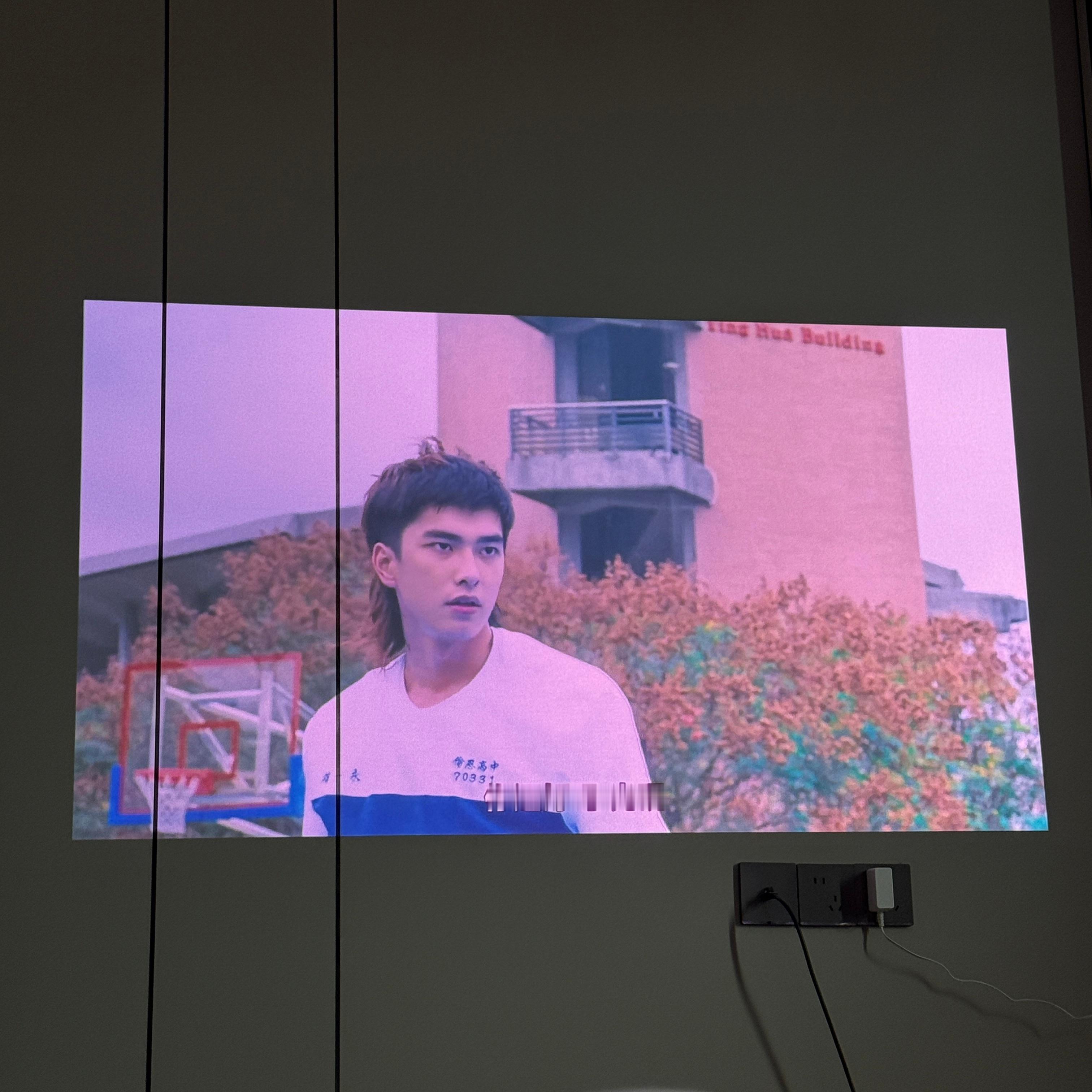 没人知道我又在看什么 ​​​