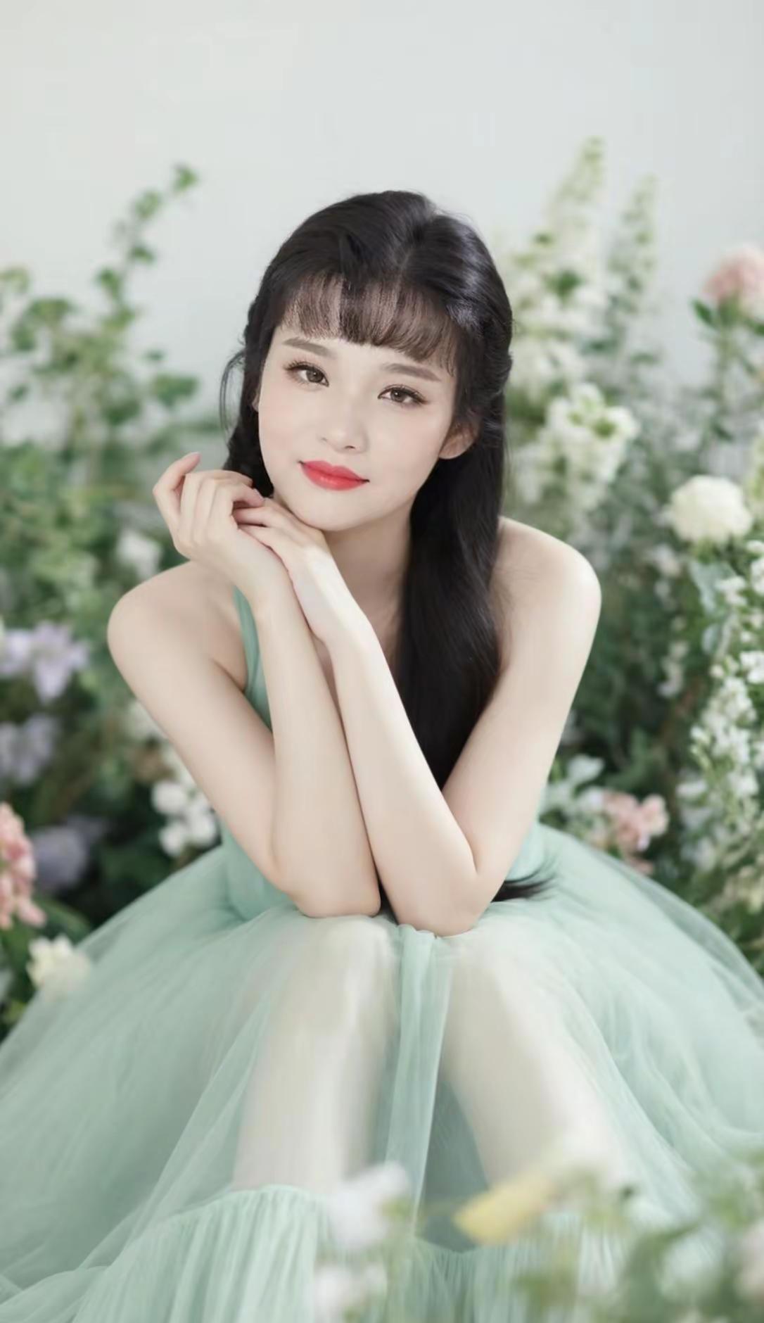 真正能让一个女人上瘾的男人。不是他多有钱。而是在他身上能看到真诚。责任踏实担当的