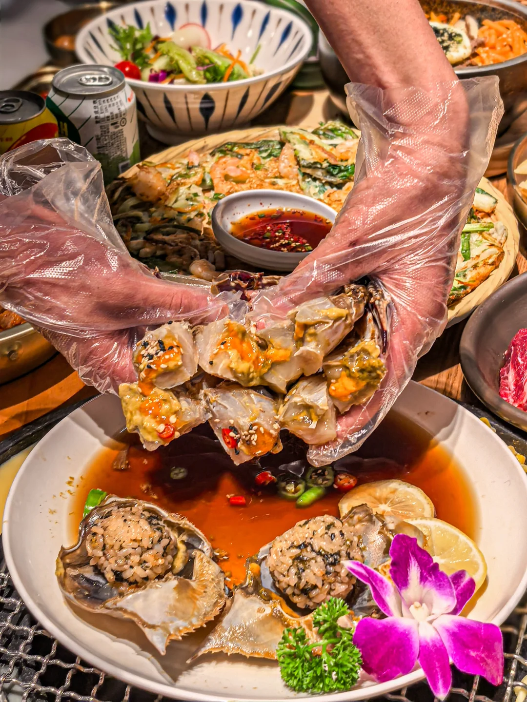 听朋友说这家烤肉🥩好吃，逛了一会儿街，逛累了就马上过来啦。 	 来的...