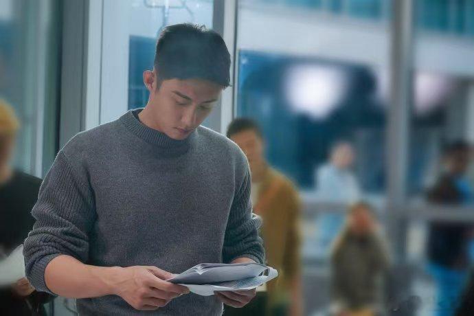 黄景瑜发长文告别冬至  黄景瑜以一篇长文，为《冬至》画上圆满句号。他用心演绎，真
