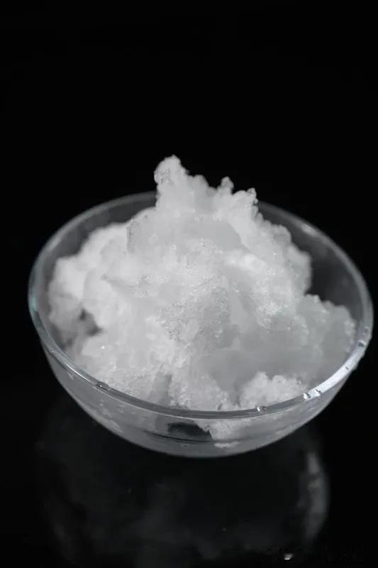 我每天要服用大儿子剩下的硅硫平才能入睡了。一次一颗，不行再来一颗，有时要吃三颗。