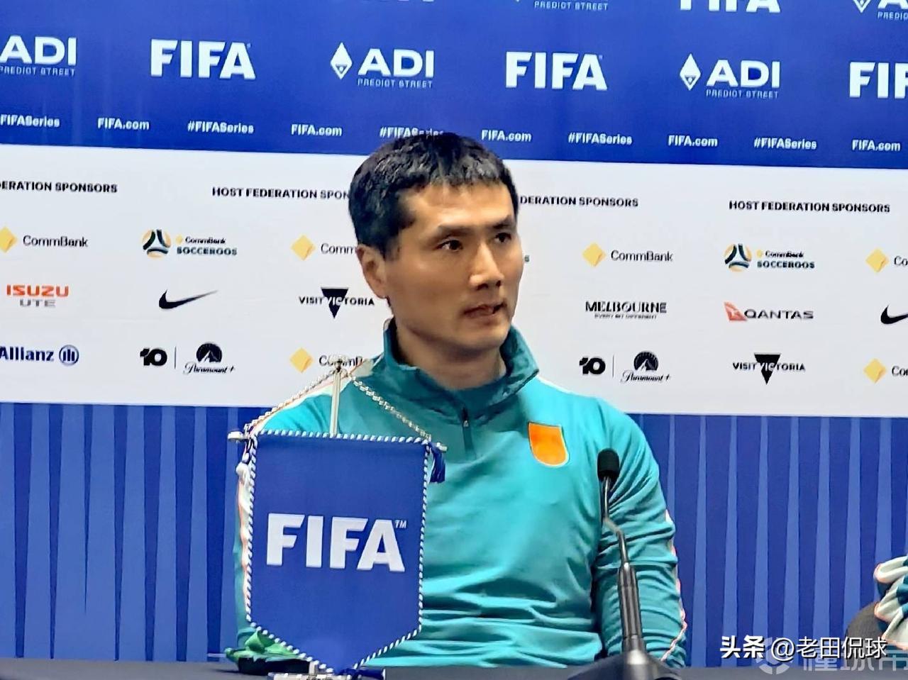 给邵佳一个国足点个赞吧…对阵非洲第8，亚洲第14输球，没什么不正常吧。还是应该给