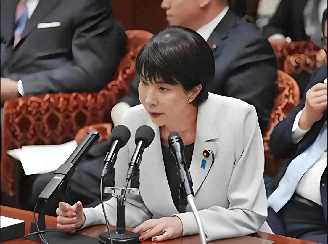 一句“中国离不开日本”，在日本电视节目里说出口时，听着像底气，其实更像一阵虚火。
