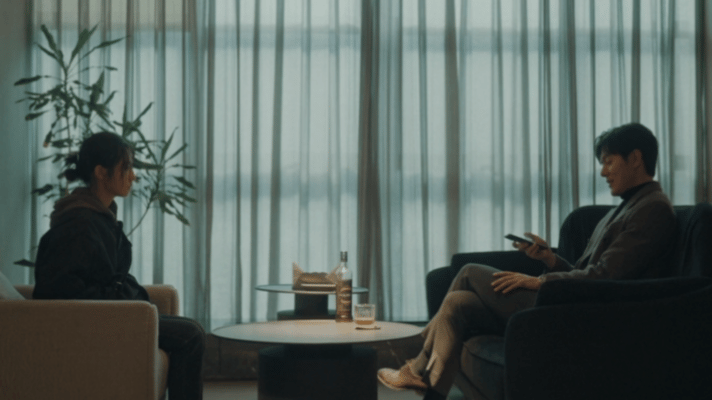 第一次见骚扰别人自己留证据的周遇安对姜家齐的好从来都不是挂在嘴上的，全是藏在各种