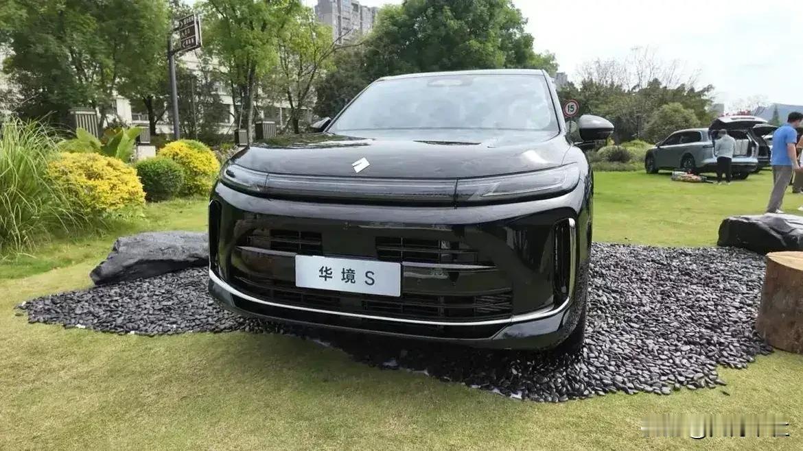 打算买车你就记住这个口诀，
2026年买车不纠结：
1、想智能又要面子：买华境S