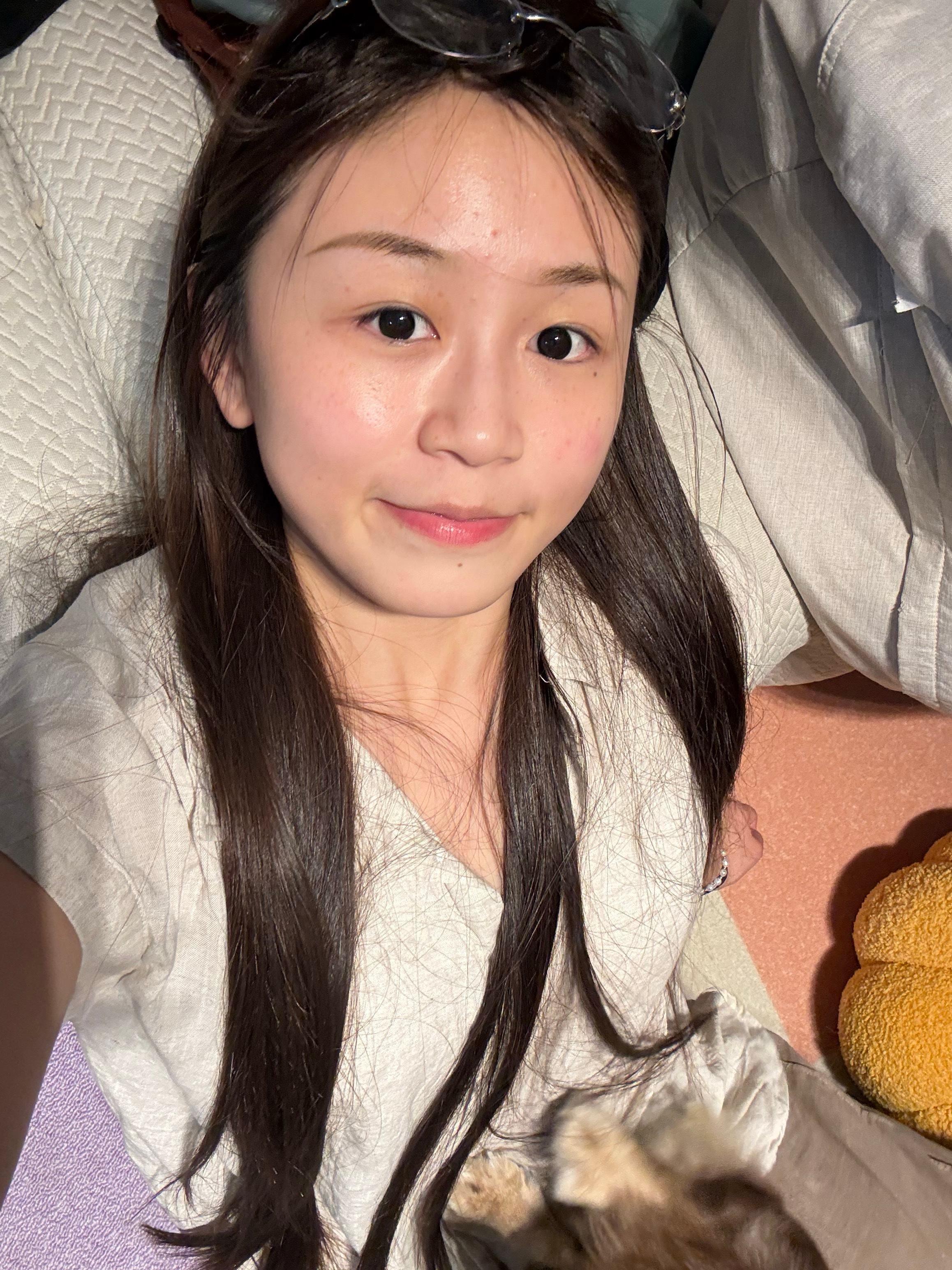 这个脸怎么又突然开始泛红了 感觉只要熬夜一段时间就会变红然后右边苹果肌就会冒个大