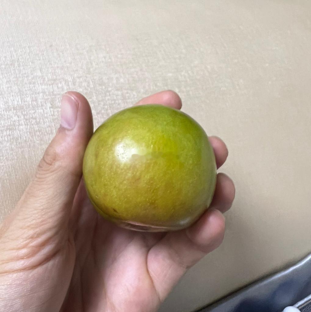 最近被它虐爱了，味帝李，够味！喜欢酸甜口味的可以试试，爱恨交加，欲罢不能。 ​​
