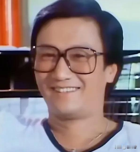 他与她，婚后迎来了他，甜得赛过蜂蜜。尽管那段时光已成过往，可如今再翻看到他们的照