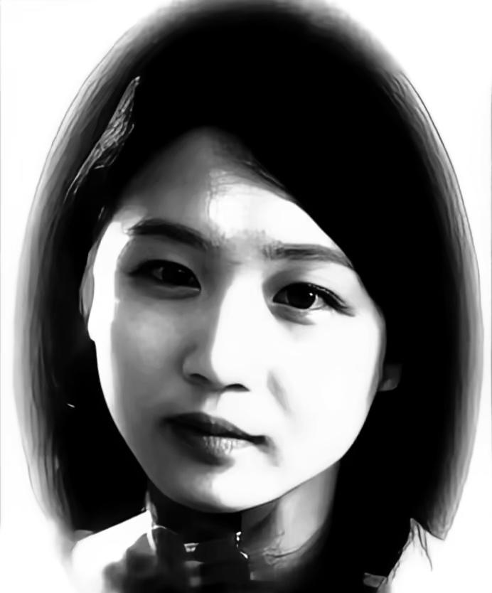 1942年，才女沉樱挺着大肚子，在重庆苦熬。丈夫梁宗岱倒好，把3万家当全砸给戏子