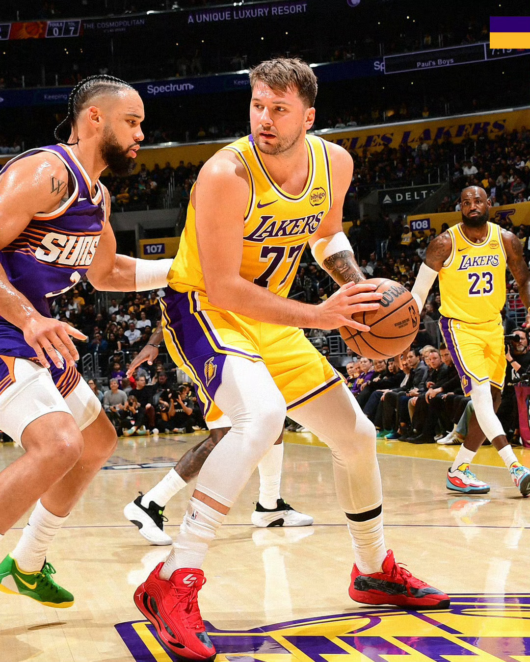 从洛杉矶到斯洛文尼亚首都卢布尔雅那没有直飞航班，需要在欧洲中转，单程（一次中转）