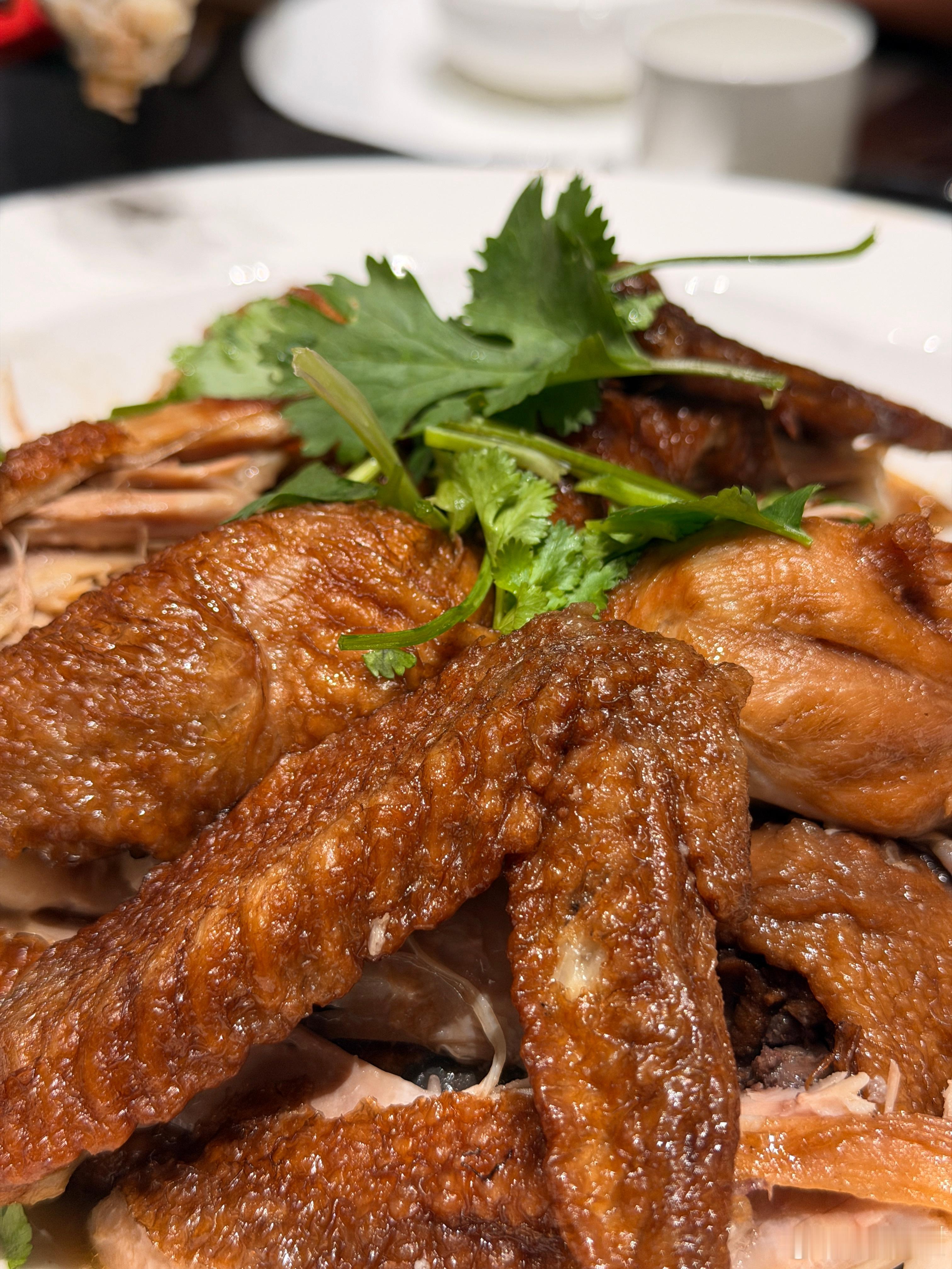 带我【国际庄】的朋友在合肥吃的第一顿☝🏻我们的皖北菜符离集烧鸡+豆饼炒白菜+糯