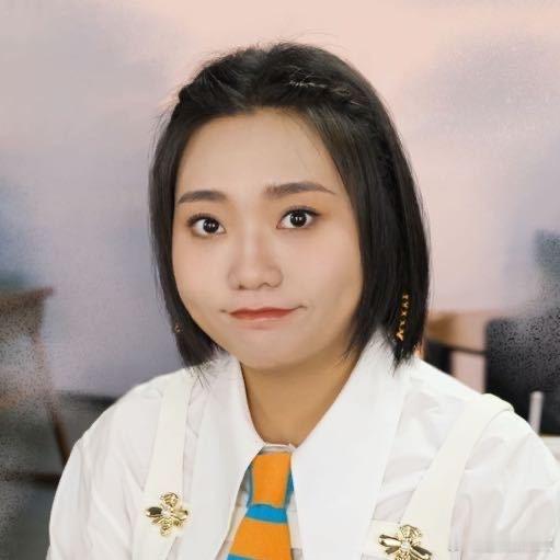 李雪琴早就知道两人在一起，给董璇张维伊朋友圈点赞