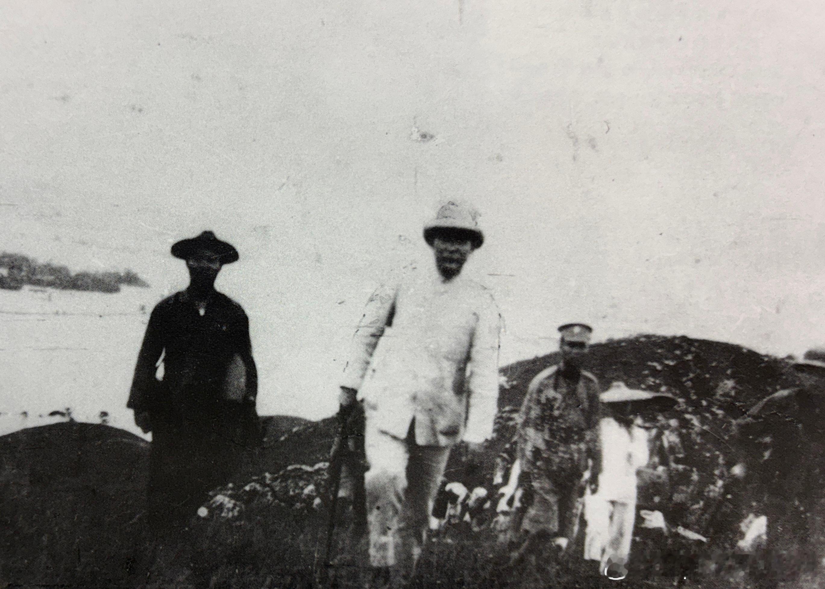 1923年9月2日孙中山在博罗城外北岭观察地形历史影像