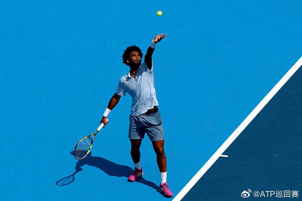 #菲斯首夺大师赛冠军# ATP1000辛辛那提大师赛决赛，21号种子菲斯6-3、