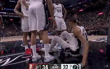 文班亚马已进入脑震荡保护程序，将缺席今日剩余比赛！难道说？难道说？我拓机会来了呀