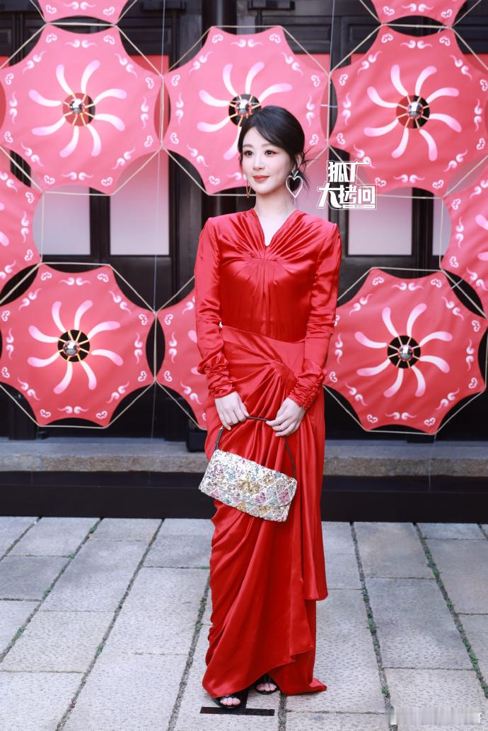 杨紫线下活动 狐厂生图 