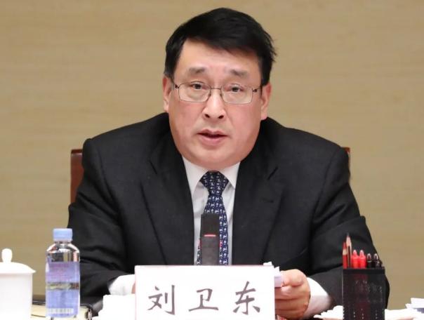 “先别忙着喊打日本，武器仓库更该先查一遍？”网上一条帖子突然引发热议。


20