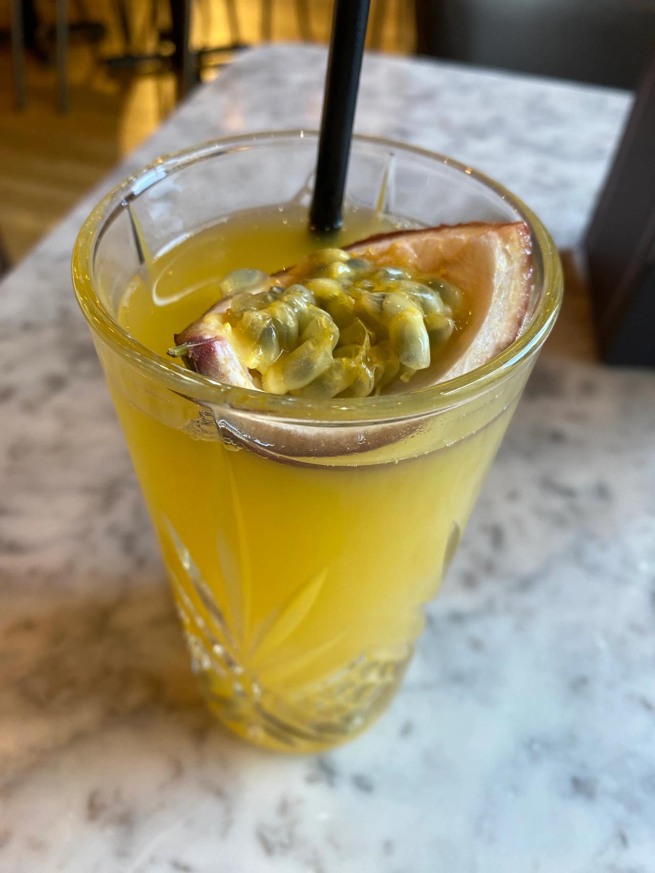 在英国吃披萨，花了 25 英镑！