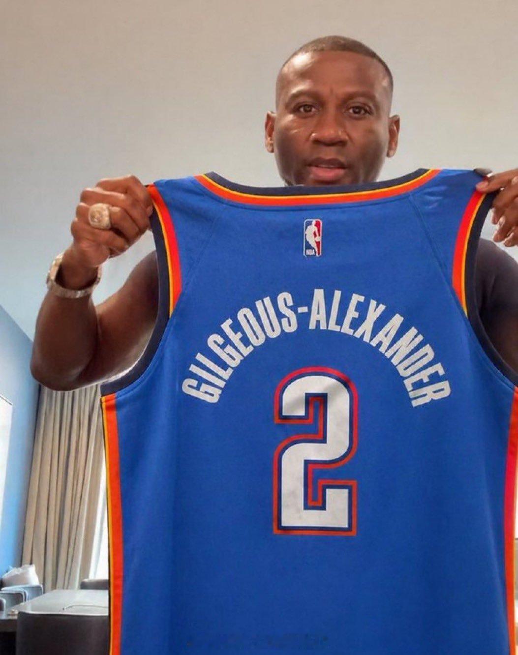 詹姆斯·威廉姆斯正式成为第六场比赛的裁判之一 马刺vs雷霆nba季后赛西部决赛