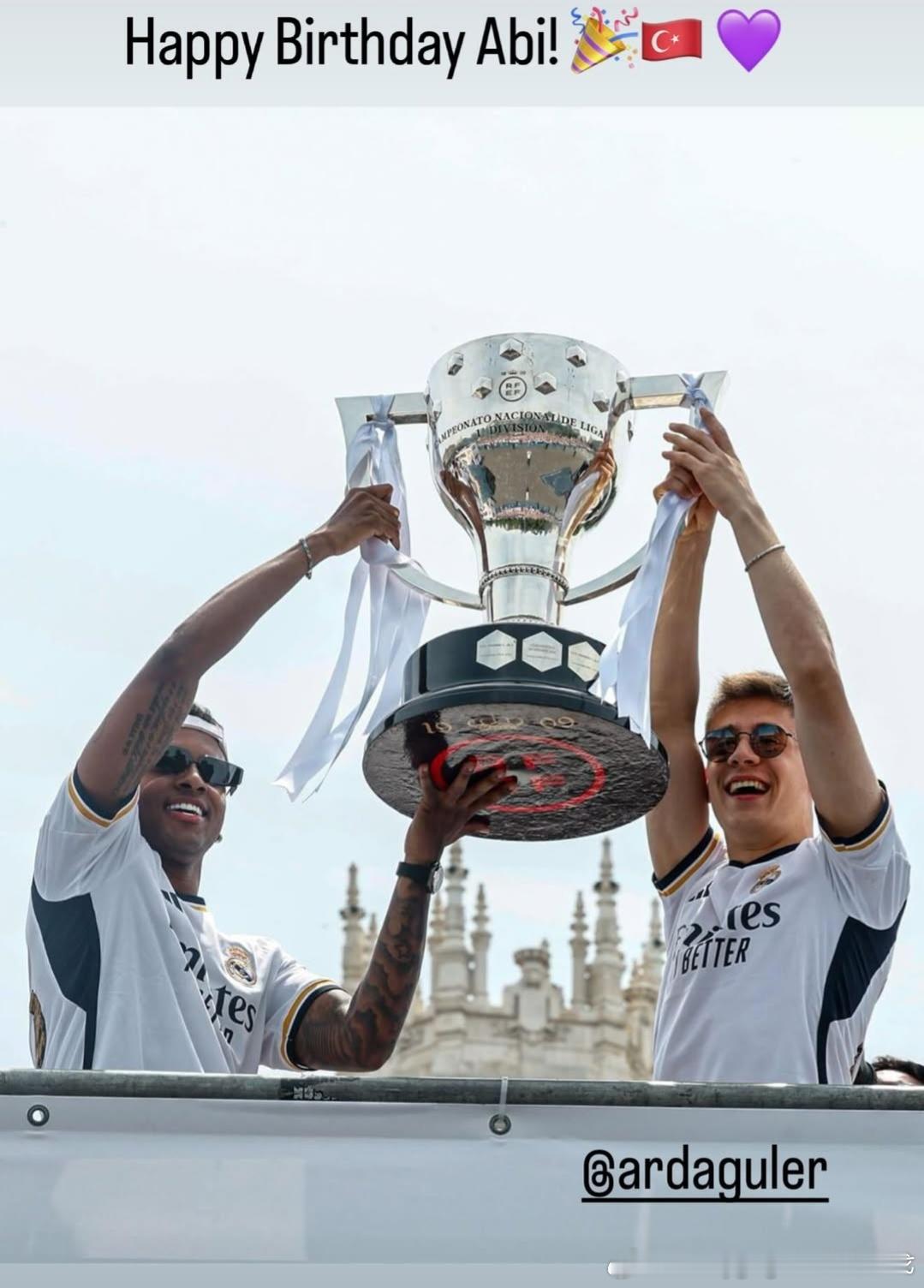 生日快乐居莱尔罗德里戈居莱尔