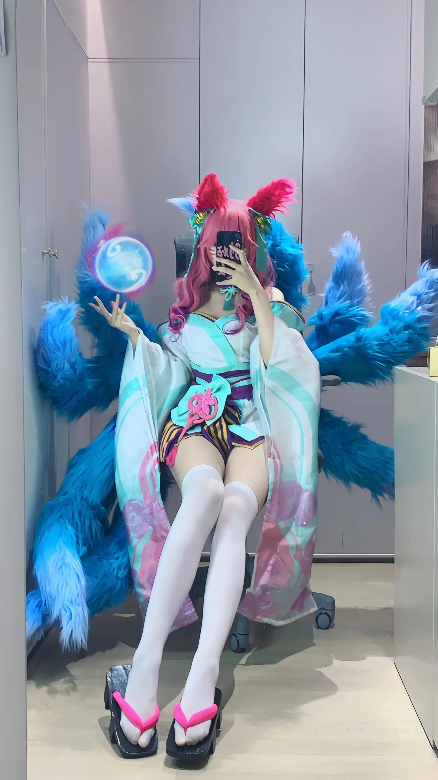 蹲蹲单几。