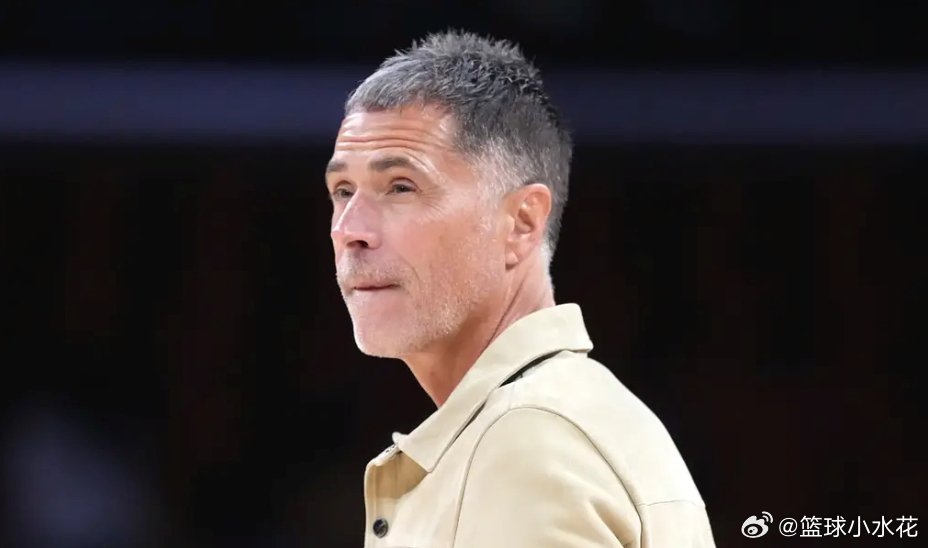 NBA｜落后全联盟！湖人操作理念严重滞后，盲目长约埋下巨大隐患如今的洛杉矶湖人阵
