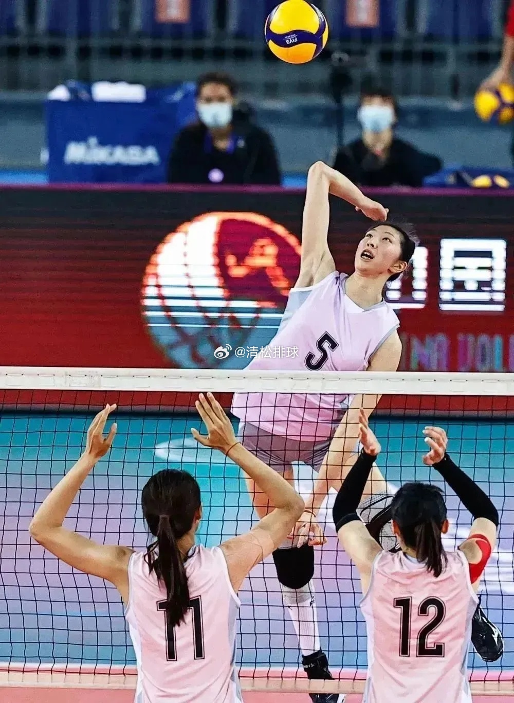 2021年成都第31届世界大学生运动会中国女排二队参赛名单：主攻：吴梦洁、王逸凡