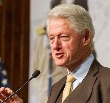 美国前总统克林顿喊话东大，如果你们代替美国成为世界霸主，那么希望你们对美国手下留