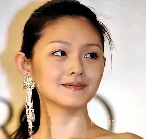 大S去世的消息刷屏了，我特意翻了翻她的故事。老祖宗说女人到49岁精气就快耗尽了，