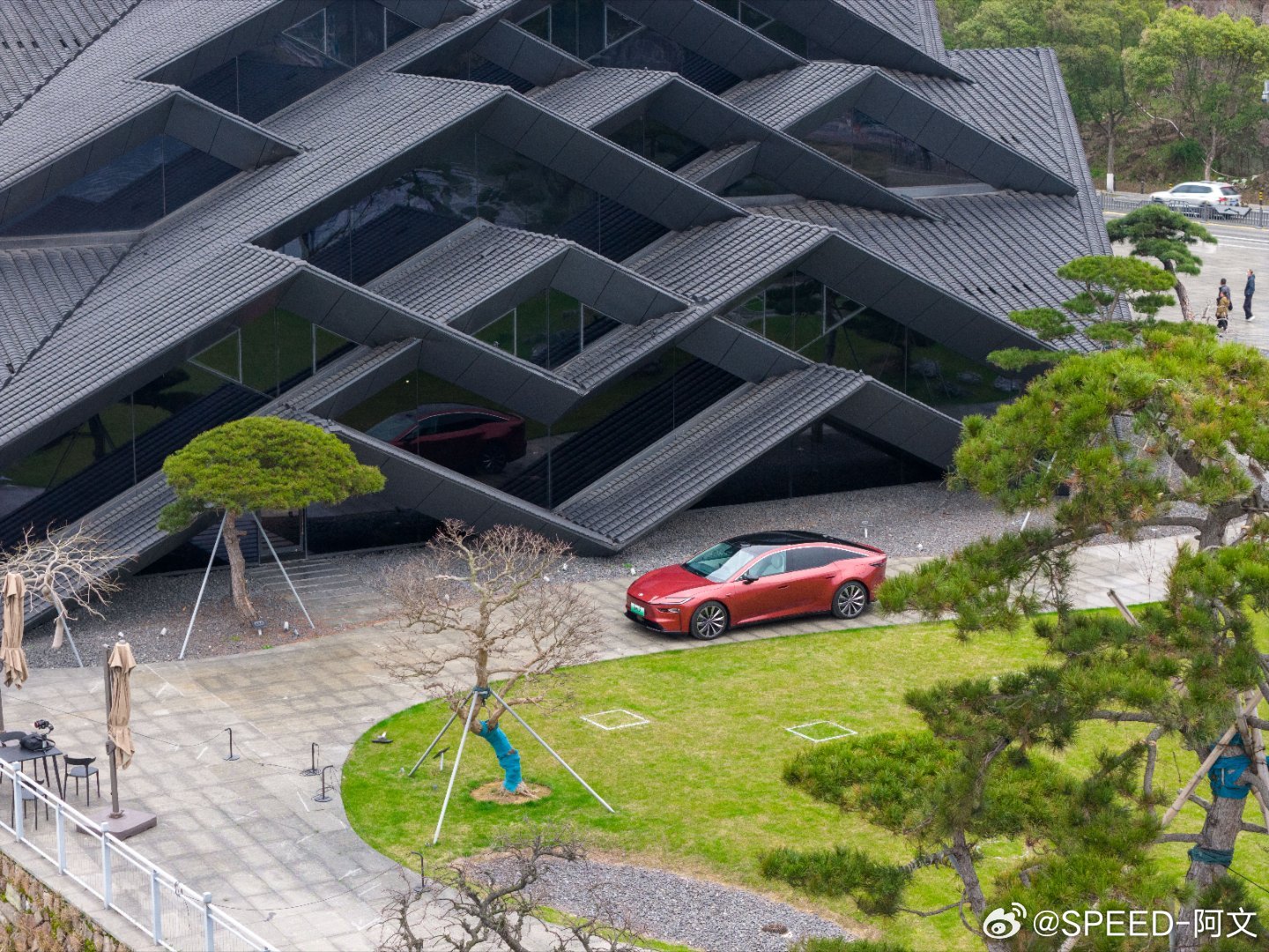 铂智7首轮媒体动态首测正式开启，这款车型的真实动态表现与驾乘质感，已成为行业与市