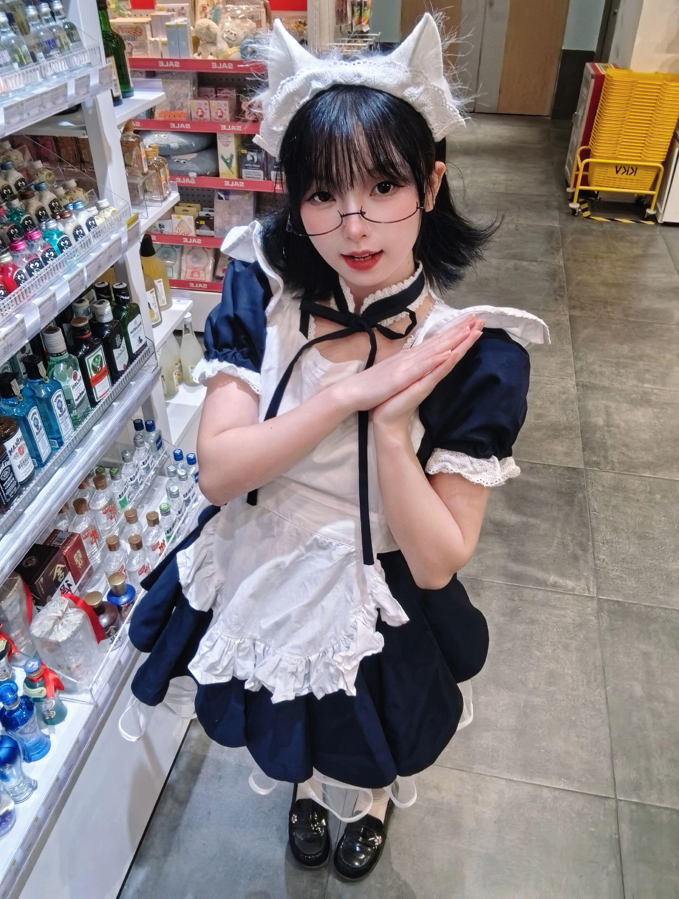 10分钟没理我了，想必你已经和她结婚了吧，到时候生二胎我就不去了，你转...