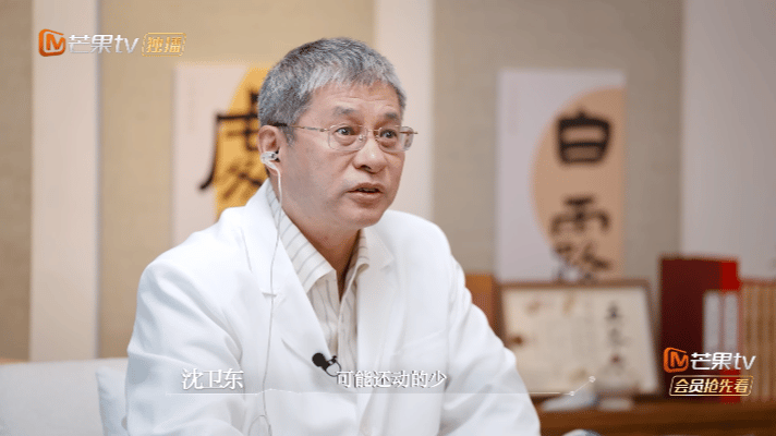 李晟你还有什么惊喜是大家不知道的 李晟看舌诊那段我来回看了三遍，这专业度，姐到底