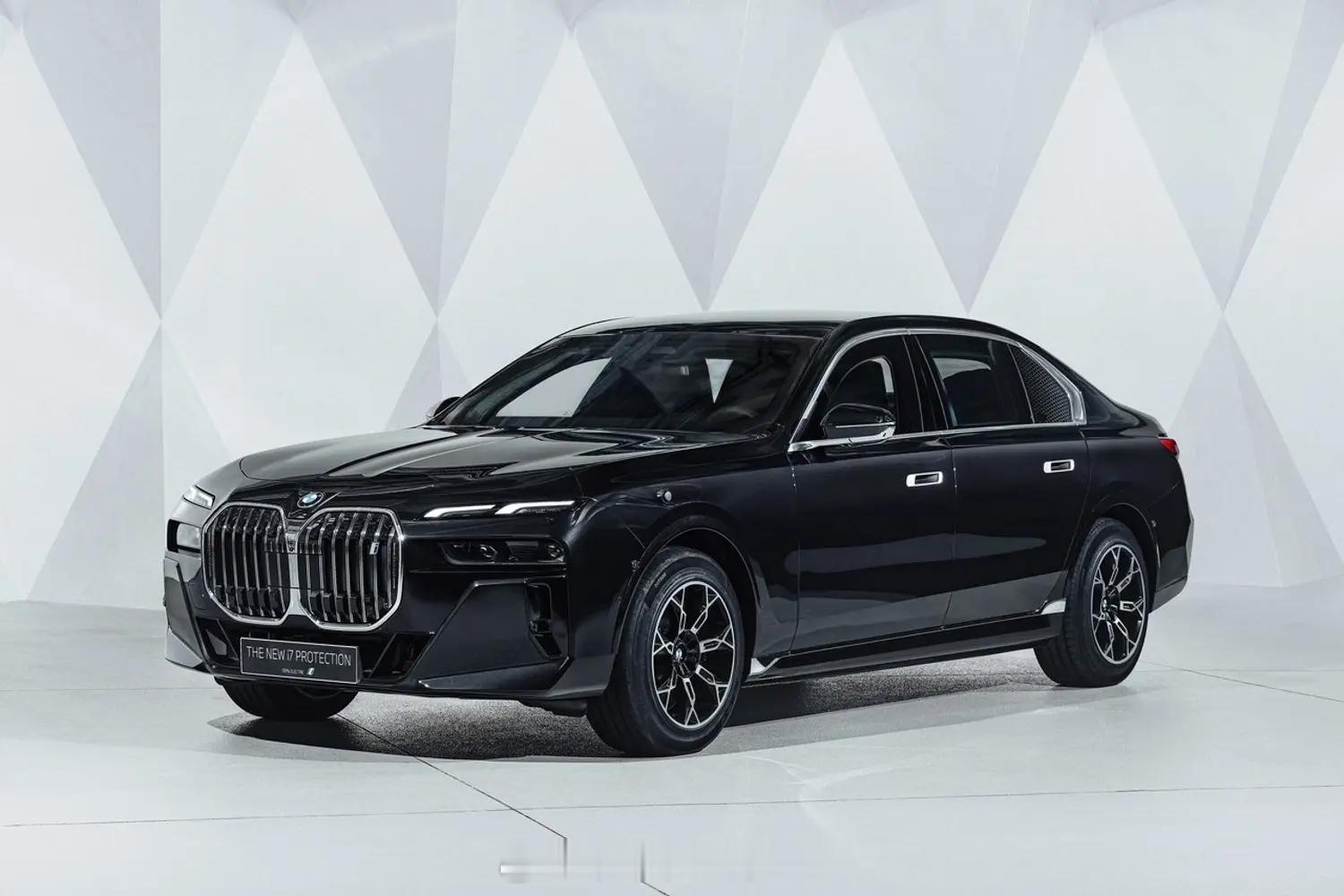 宝马中国回应最高降价30万宝马都要大降价了，最高降了三十万，不过降三十万的车，估