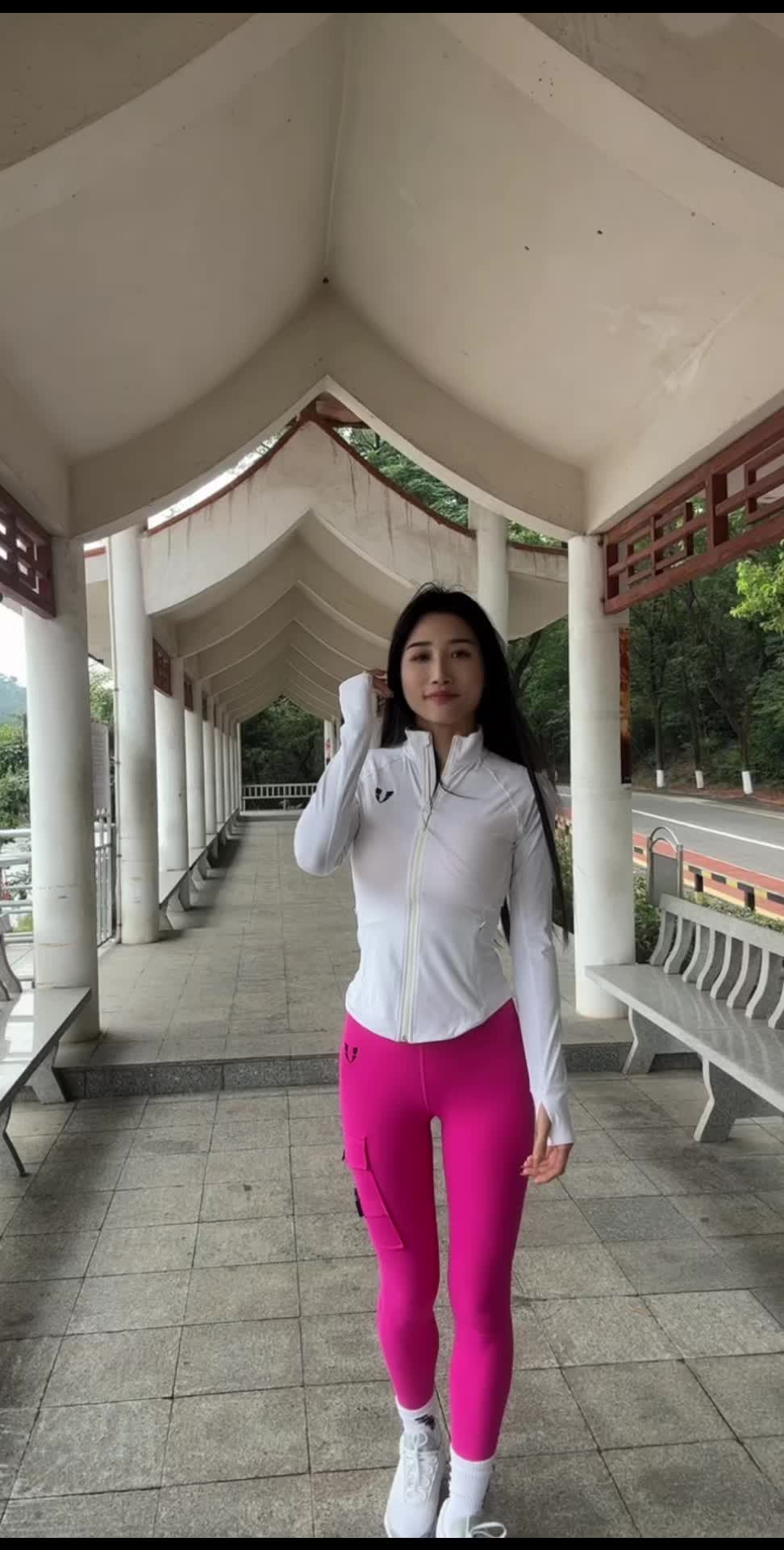 欣然接受自己的缺点  勇敢面对原相机里的自己