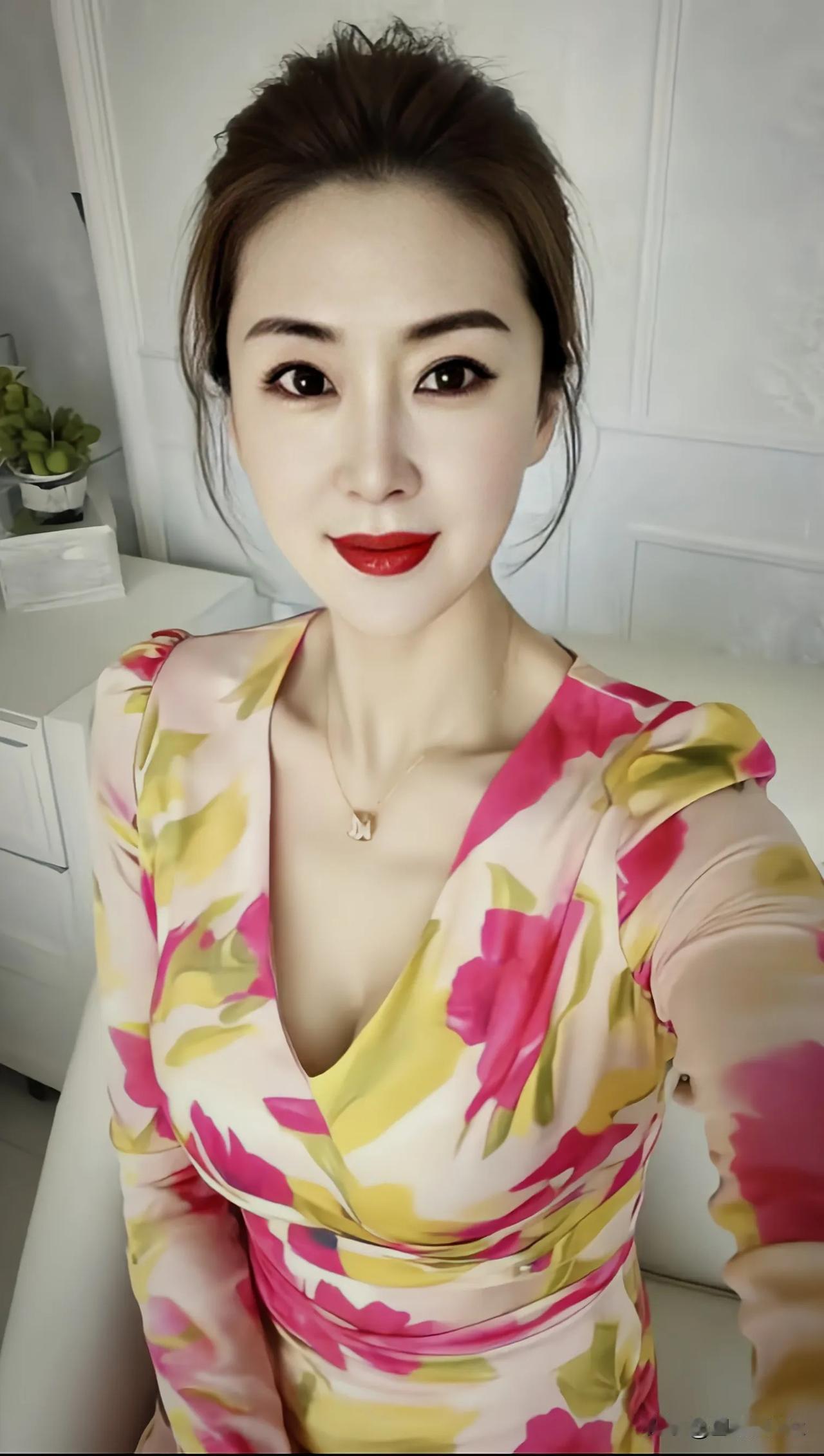 你的情绪是你思想的奴隶，而你也是你情绪的奴隶。

——枕遥 ​情绪是一种选择 当