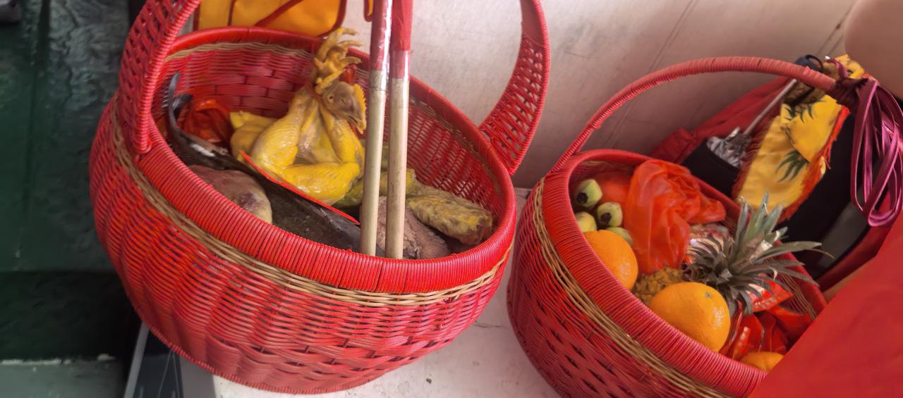 场面太壮观了！都说福建 信仰很隆重。今天去湄洲岛偶遇敬香大军。那场面真的让震撼到